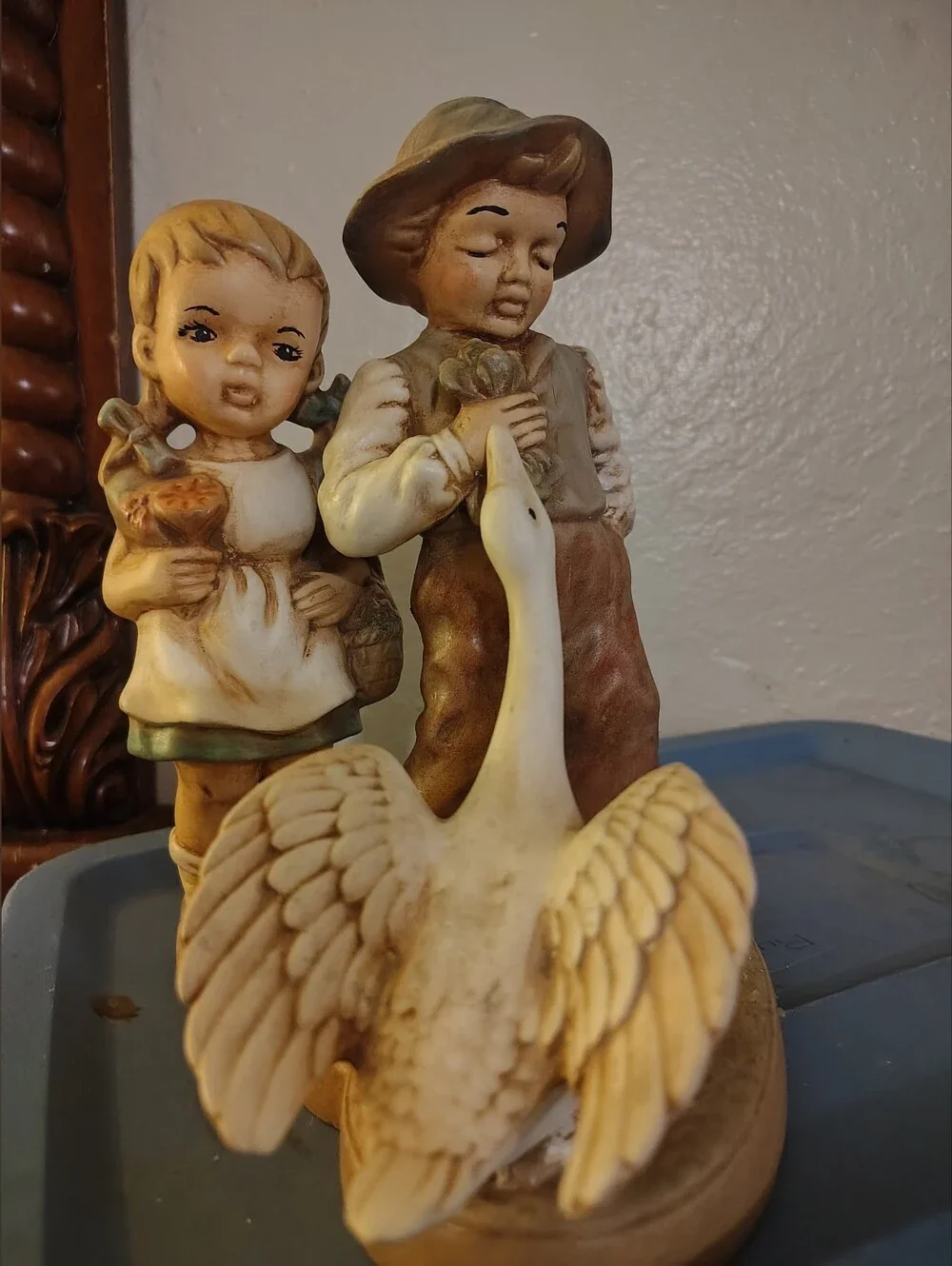 Charming Vintage 70's-80's Holland Mold Hand-Painted Ceramic Figurine Set! 🌾🦆